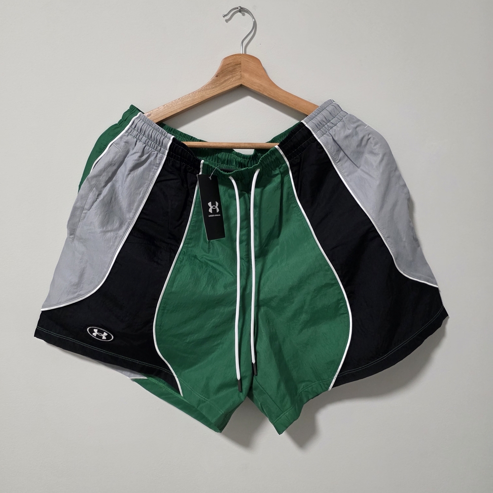 Under Armour Men's Green, Black, and Gray Athletic Shorts
